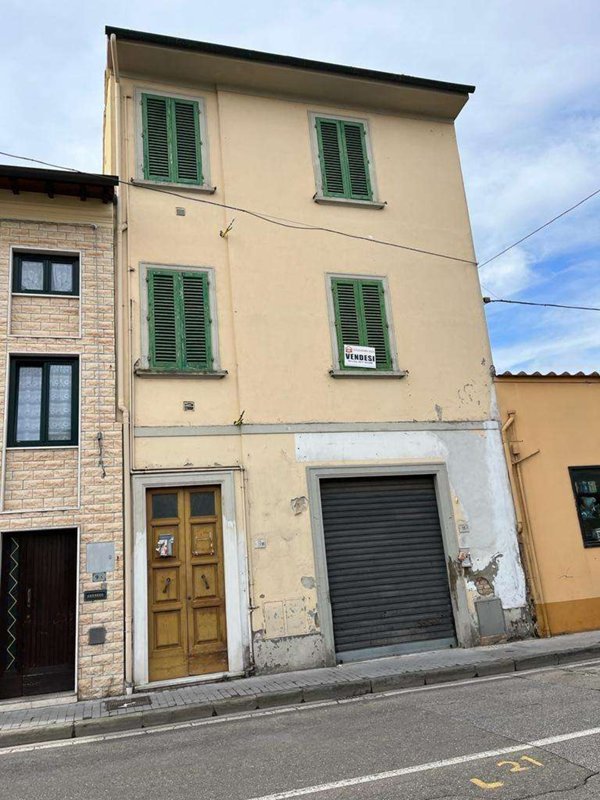 intera palazzina in vendita a Santa Croce sull'Arno