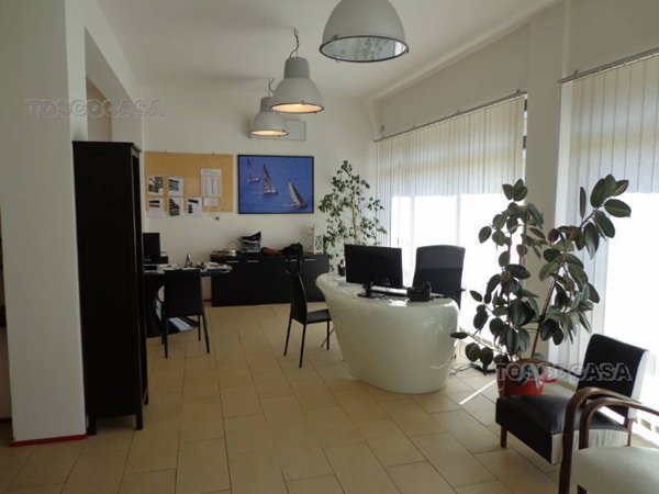 ufficio in vendita a Santa Croce sull'Arno