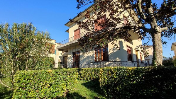 casa indipendente in vendita a Santa Croce sull'Arno