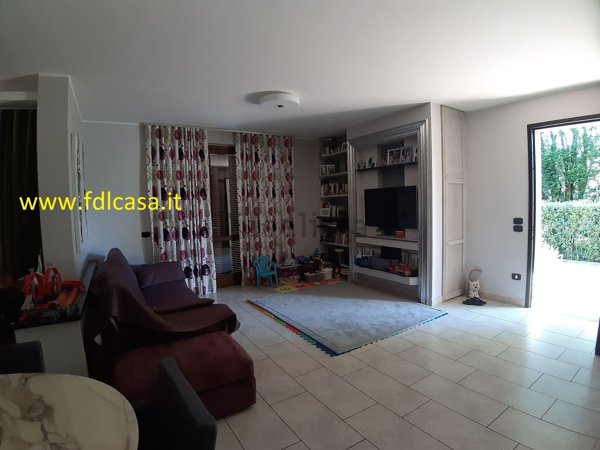 casa indipendente in vendita a Santa Croce sull'Arno