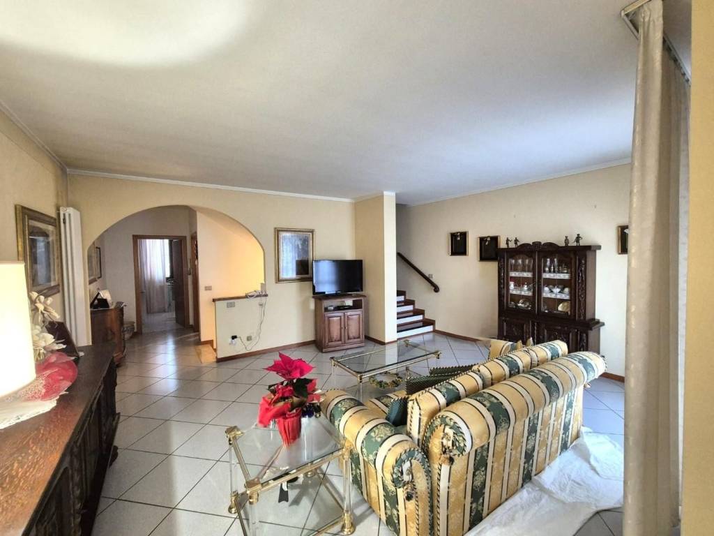 casa indipendente in vendita a Santa Croce sull'Arno