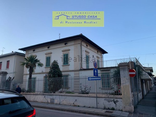casa indipendente in vendita a Santa Croce sull'Arno