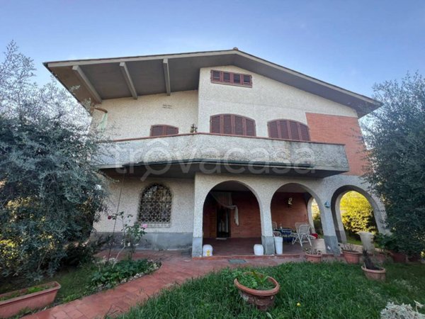 casa indipendente in vendita a Santa Croce sull'Arno
