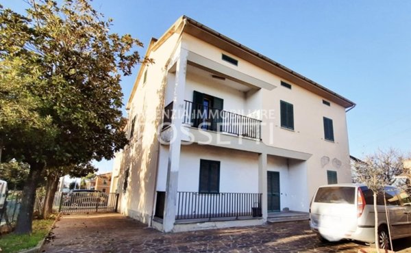casa indipendente in vendita a Santa Croce sull'Arno