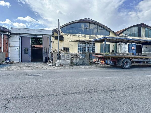 capannone in vendita a Santa Croce sull'Arno