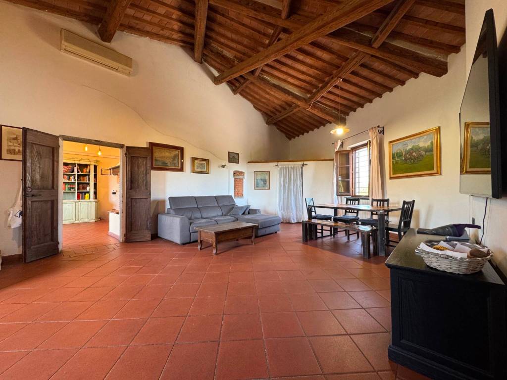 casa indipendente in vendita a Santa Croce sull'Arno