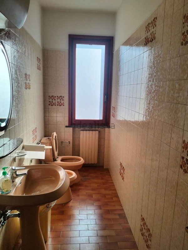 ufficio in vendita a Santa Croce sull'Arno