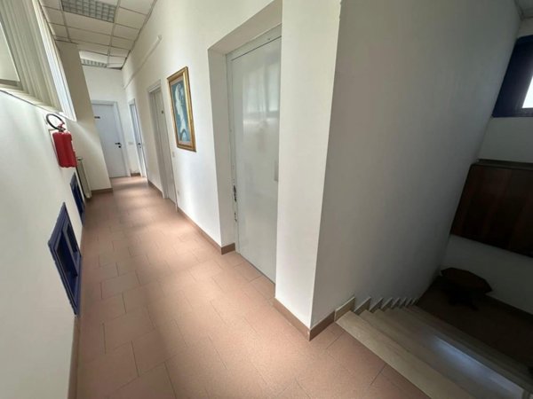 ufficio in vendita a Santa Croce sull'Arno