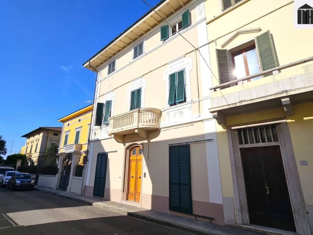 casa indipendente in vendita a Santa Croce sull'Arno