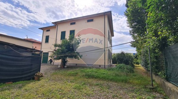 casa indipendente in vendita a Santa Croce sull'Arno