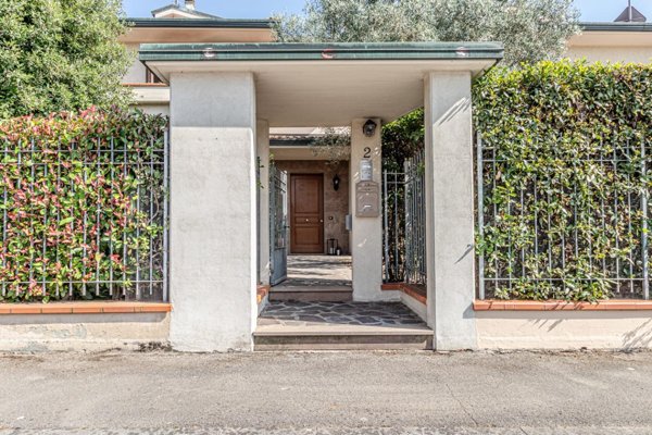 casa indipendente in vendita a Santa Croce sull'Arno