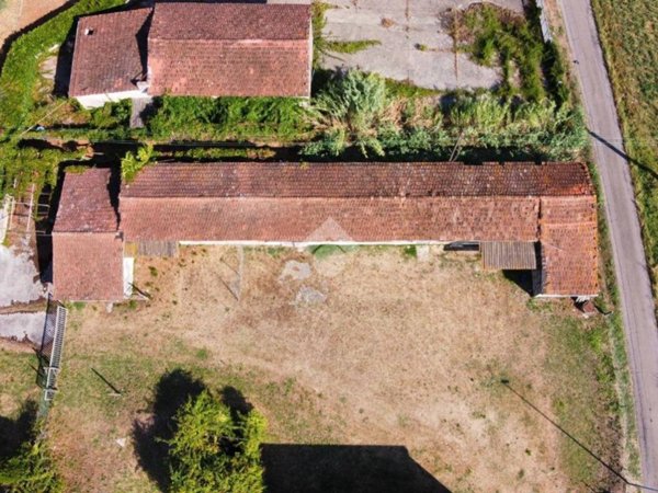 locale di sgombero in vendita a Santa Croce sull'Arno