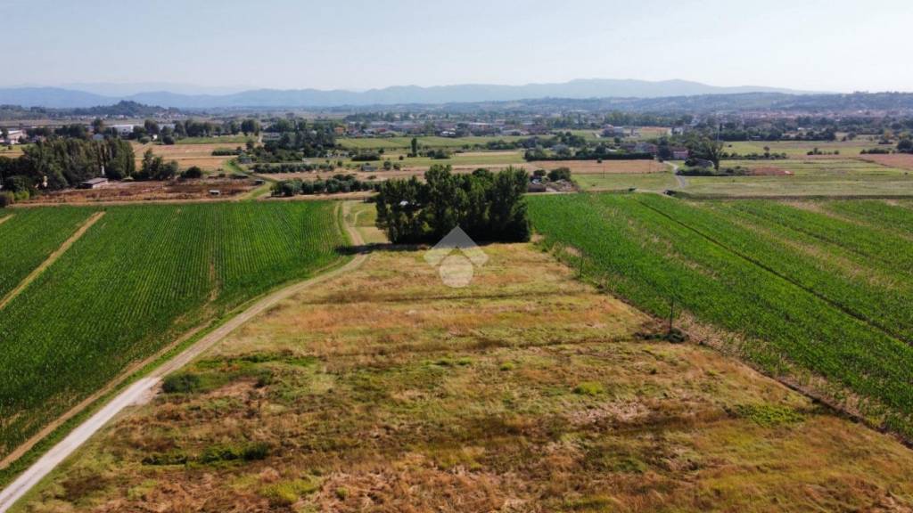 terreno industriale in vendita a Santa Croce sull'Arno