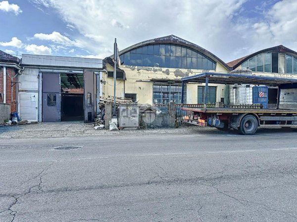 capannone in vendita a Santa Croce sull'Arno