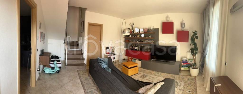 casa indipendente in vendita a Santa Croce sull'Arno