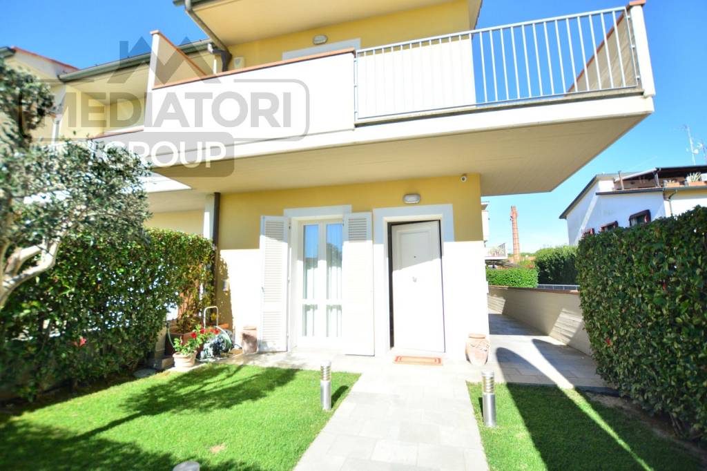 casa indipendente in vendita a Santa Croce sull'Arno