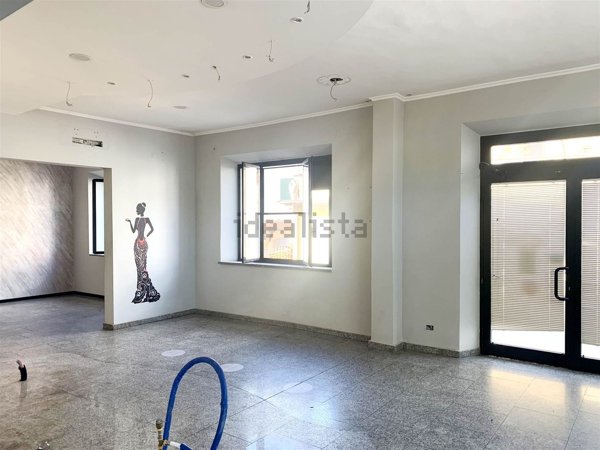 locale commerciale in vendita a Santa Croce sull'Arno in zona Staffoli