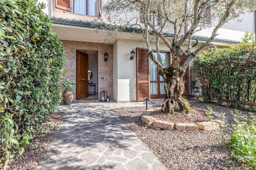 casa indipendente in vendita a Santa Croce sull'Arno