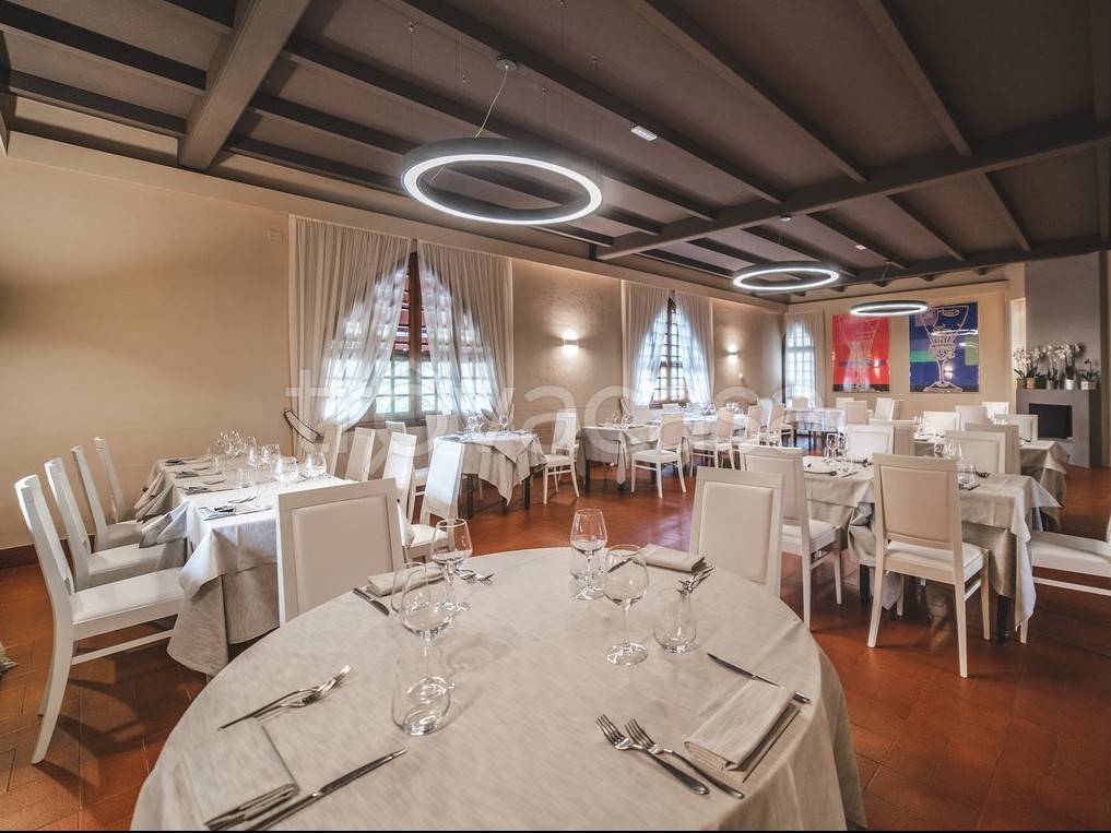 negozio in vendita a Santa Croce sull'Arno