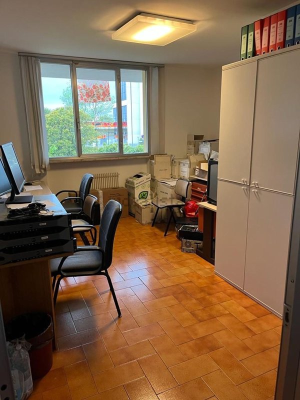 ufficio in vendita a Santa Croce sull'Arno