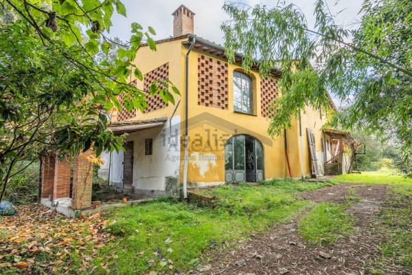 casa indipendente in vendita a Santa Croce sull'Arno