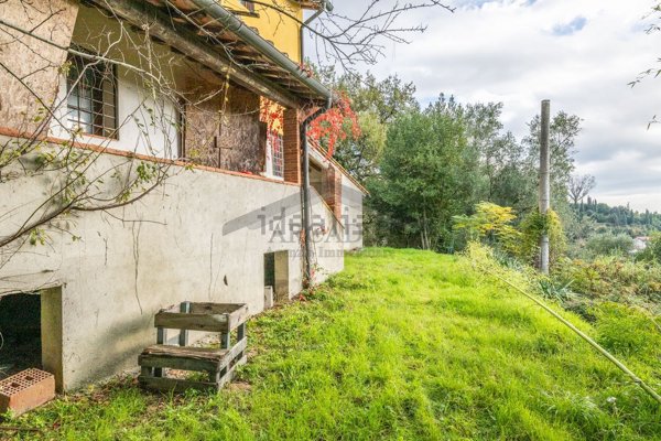 casa indipendente in vendita a Santa Croce sull'Arno
