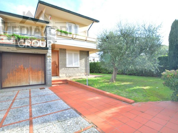 casa indipendente in vendita a Santa Croce sull'Arno