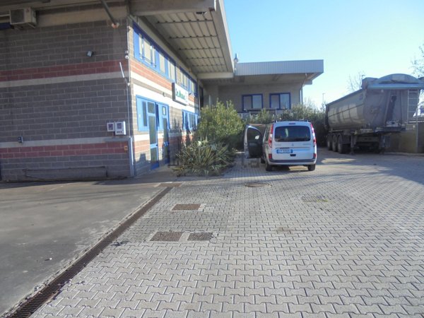 capannone in vendita a Santa Croce sull'Arno