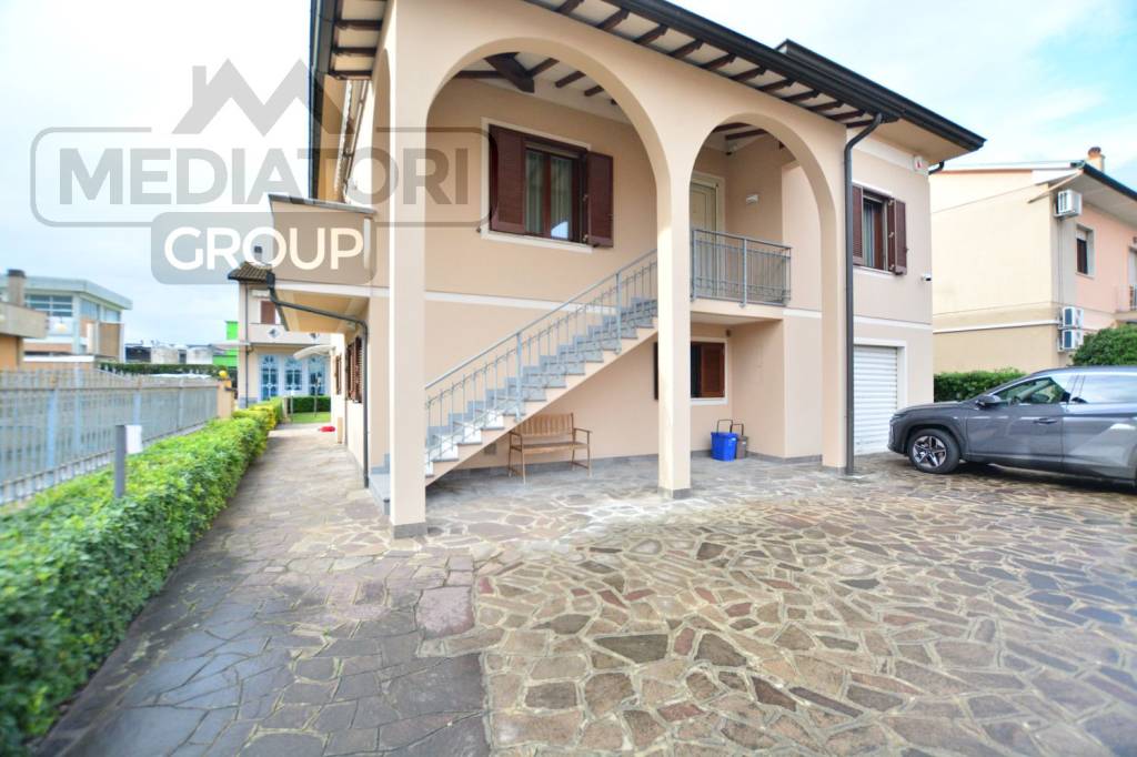 casa indipendente in vendita a Santa Croce sull'Arno