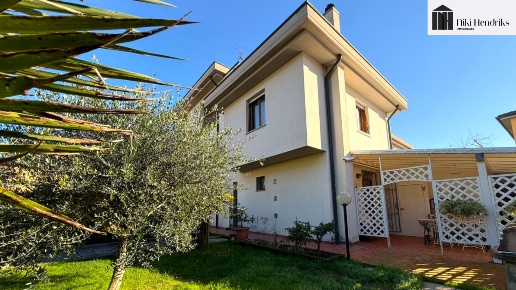 casa indipendente in vendita a Santa Croce sull'Arno
