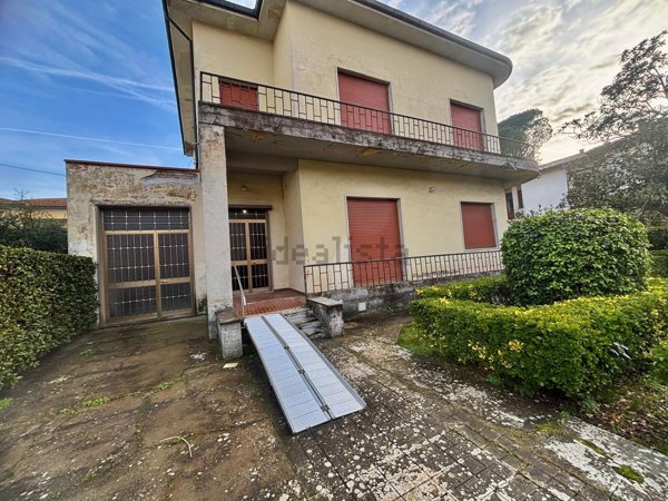 casa indipendente in vendita a Santa Croce sull'Arno