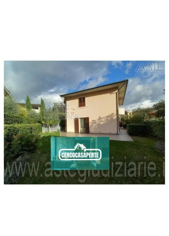 casa indipendente in vendita a Santa Croce sull'Arno