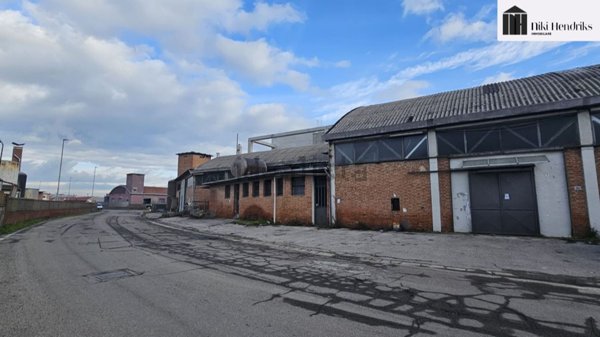 ufficio in vendita a Santa Croce sull'Arno