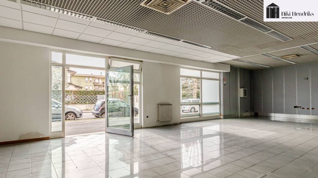 negozio in vendita a Santa Croce sull'Arno