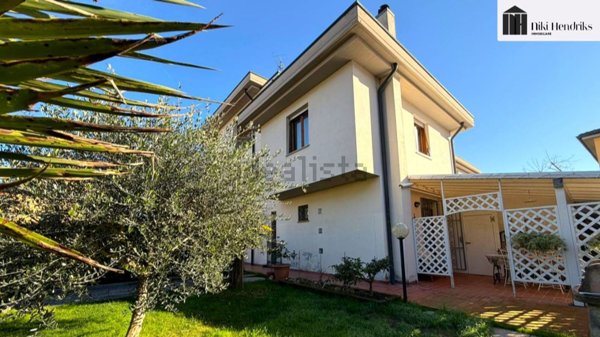 casa indipendente in vendita a Santa Croce sull'Arno