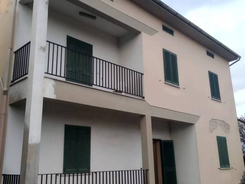 casa indipendente in vendita a Santa Croce sull'Arno