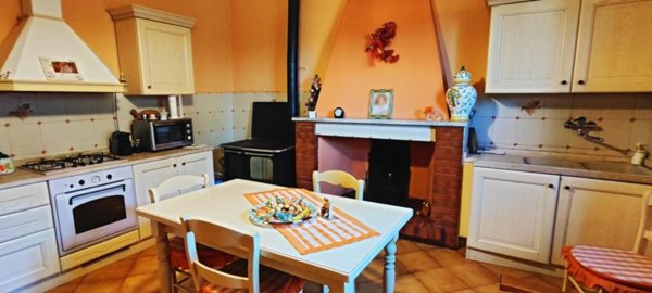 casa indipendente in vendita a Santa Croce sull'Arno in zona Staffoli