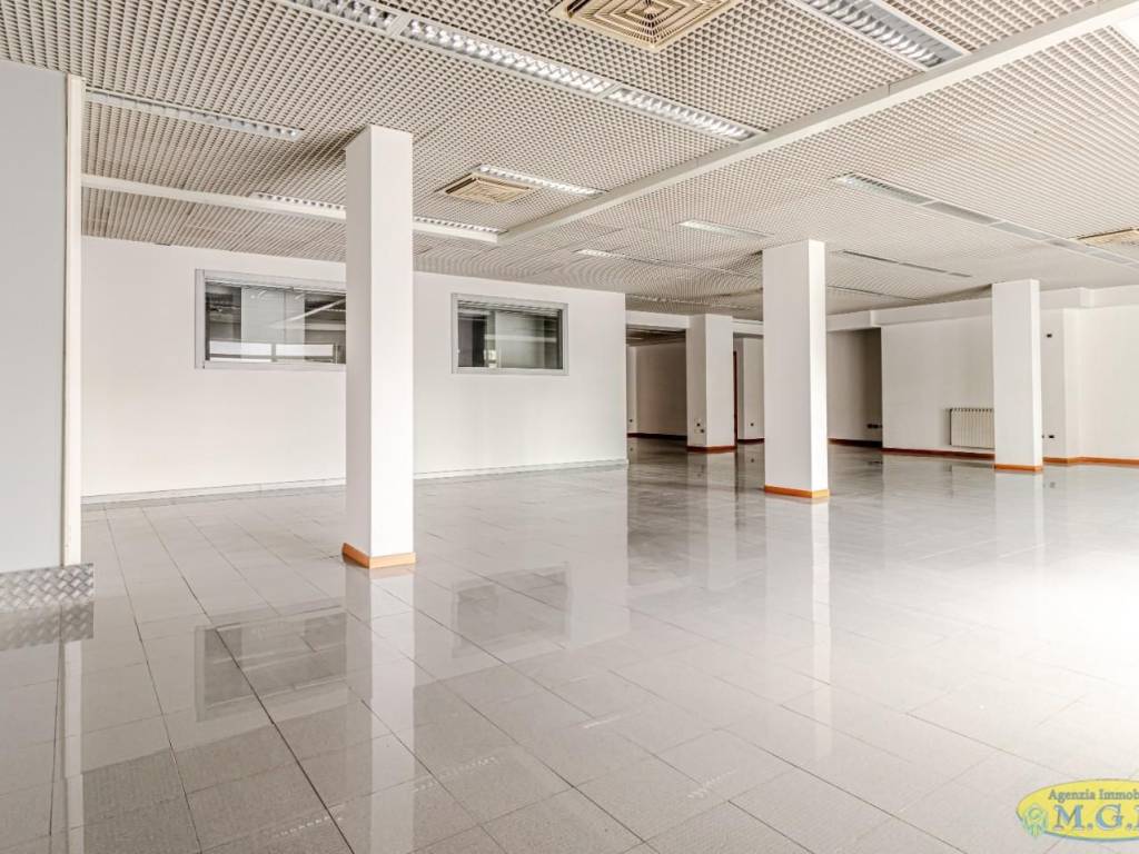 ufficio in vendita a Santa Croce sull'Arno