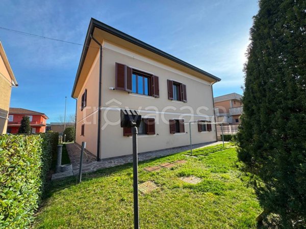 casa indipendente in vendita a Santa Croce sull'Arno