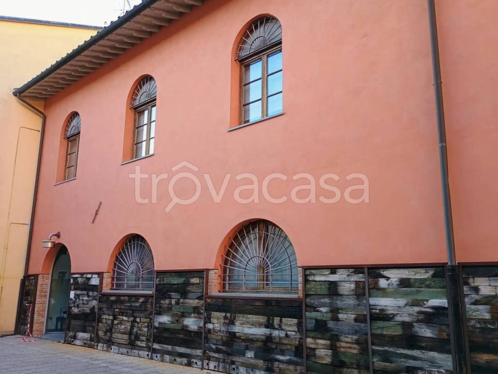 ufficio in vendita a Santa Croce sull'Arno