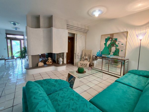 casa indipendente in vendita a Santa Croce sull'Arno