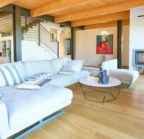 casa indipendente in vendita a Santa Croce sull'Arno