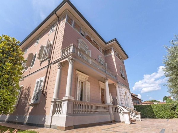 casa indipendente in vendita a Santa Croce sull'Arno