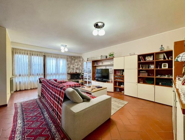 casa indipendente in vendita a Santa Croce sull'Arno