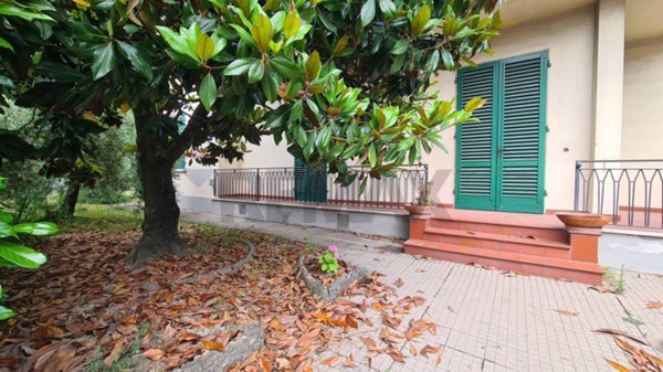 casa indipendente in vendita a Santa Croce sull'Arno