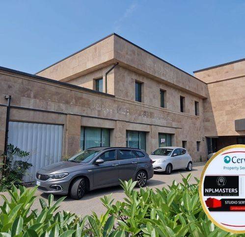 negozio in vendita a Santa Croce sull'Arno