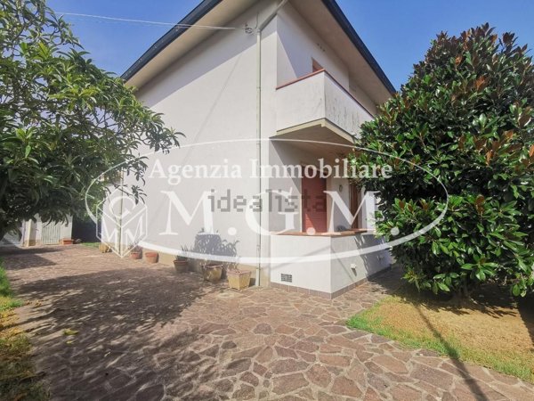 casa indipendente in vendita a Santa Croce sull'Arno