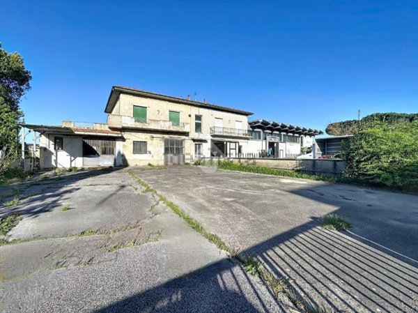 ufficio in vendita a Santa Croce sull'Arno