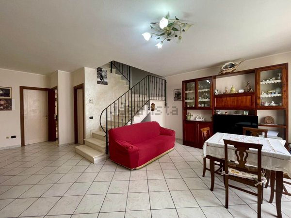 casa indipendente in vendita a Santa Croce sull'Arno