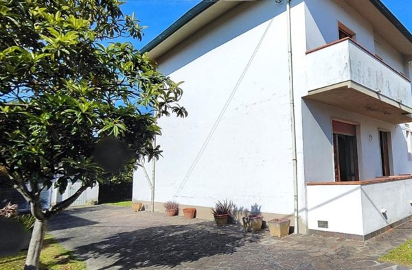 casa indipendente in vendita a Santa Croce sull'Arno